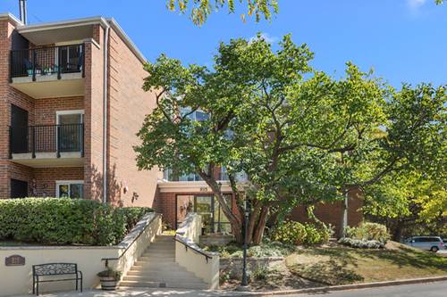 815 Leicester Unit 219, Elk Grove Village, IL 60007