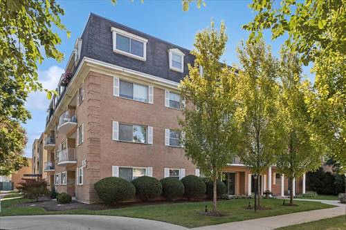 415 Wesley Unit 36, Oak Park, IL 60302