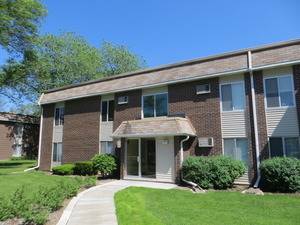 1115 Miller Unit 104, Buffalo Grove, IL 60089