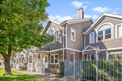 1150 W School, Chicago, IL 60657