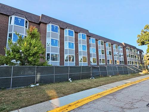 200 Thames Unit 1K, Park Ridge, IL 60068