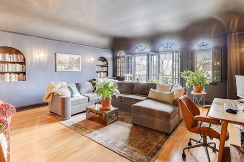 7453 N Hoyne Unit 3S, Chicago, IL 60645