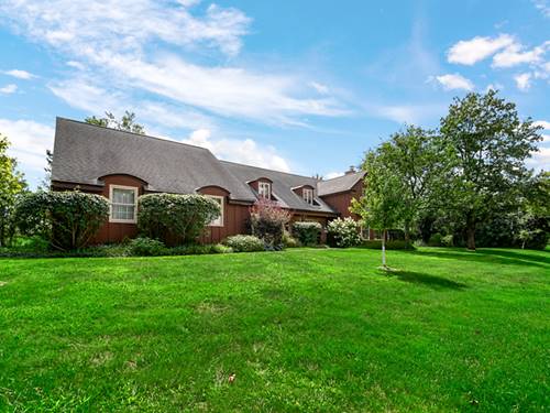 1135 Buttonwood, Northbrook, IL 60062