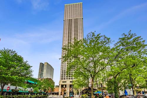 1030 N State Unit 5B, Chicago, IL 60610
