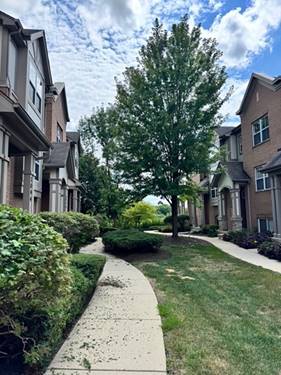 1044 N Claremont, Palatine, IL 60074