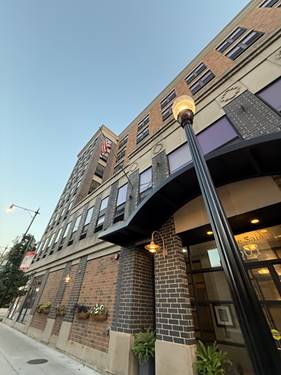 1501 W Belmont Unit 201, Chicago, IL 60657