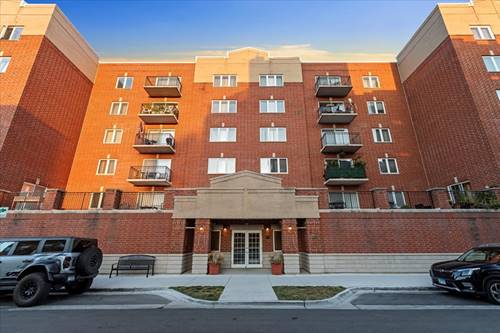 3303 Grove Unit 600, Berwyn, IL 60402