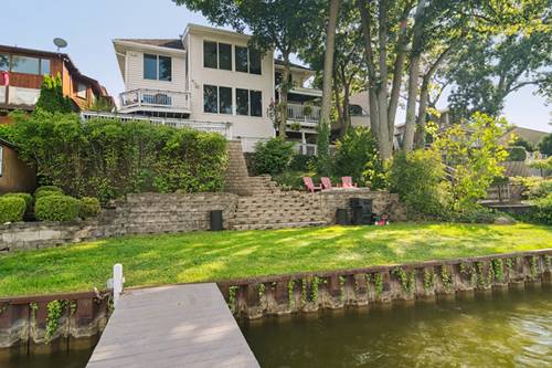 19330 W Lake View, Mundelein, IL 60060