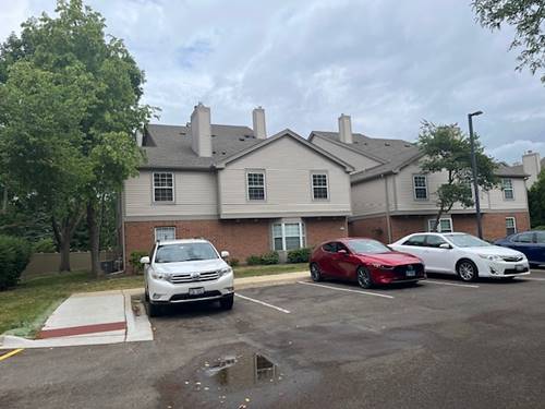 130 Crest Wood Unit 5, Schaumburg, IL 60195