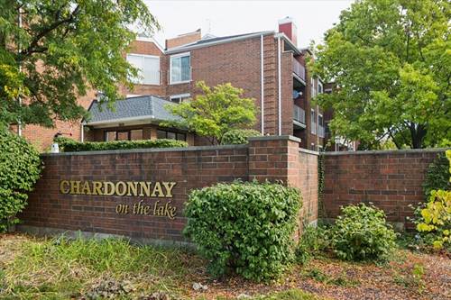 805 Leicester Unit 118, Elk Grove Village, IL 60007