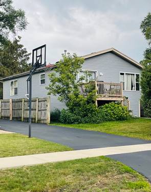 319 Beachview, Round Lake Beach, IL 60073