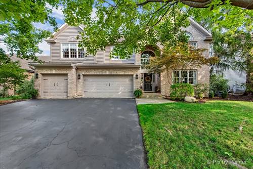 4 Point O Woods, Lake In The Hills, IL 60156