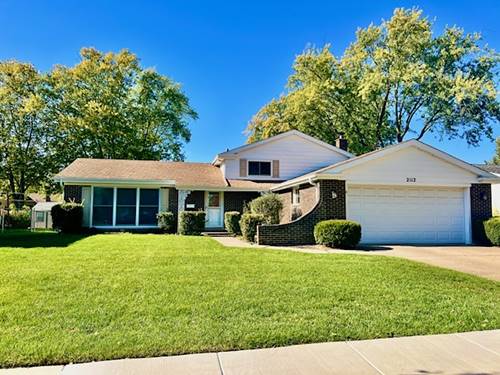 2112 N Kennicott, Arlington Heights, IL 60004