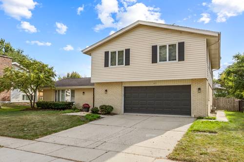 831 Pinehurst, Schaumburg, IL 60193
