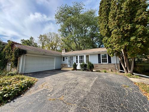 911 Kenmore, Rockford, IL 61108