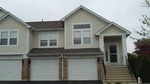 945 Huntington Unit 945, Elk Grove Village, IL 60007