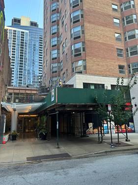 8 W Chestnut Unit 21F, Chicago, IL 60610