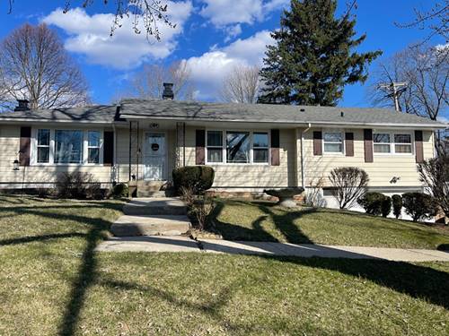 152 King, East Dundee, IL 60118