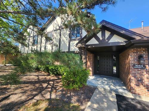 1044 Creekside Unit 2B, Wheeling, IL 60090