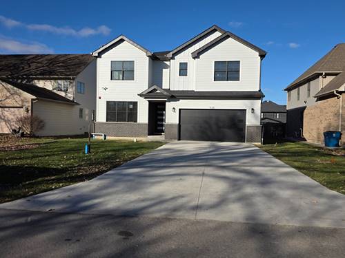 926 E Crest, Addison, IL 60101