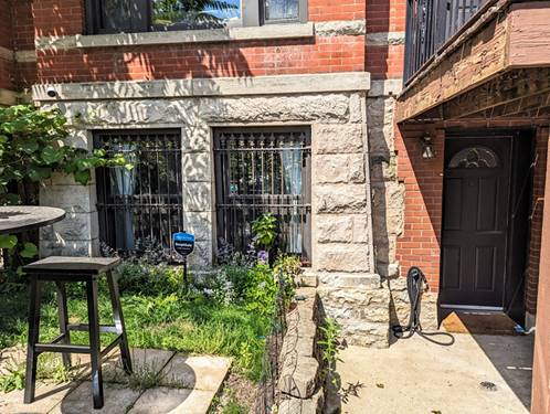 724 S Oakley Unit 1, Chicago, IL 60612