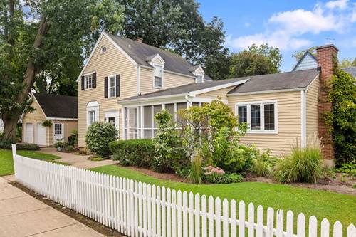 345 E Russell, Barrington, IL 60010