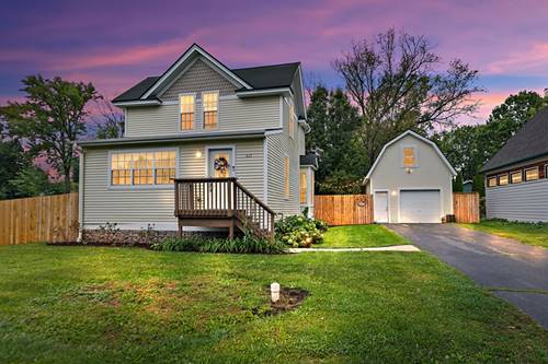 431 Washington, Woodstock, IL 60098
