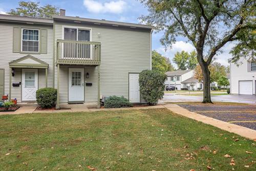 1694 Farragut Unit A, Wheaton, IL 60189