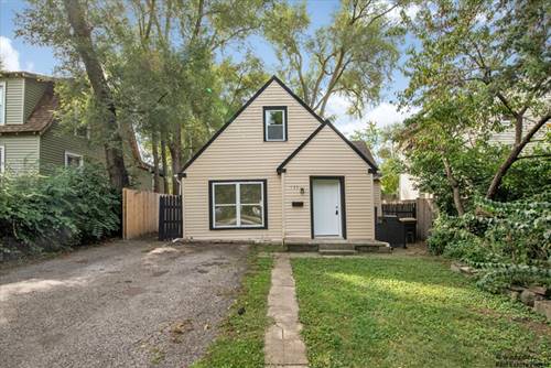 123 E Pineview, Round Lake Park, IL 60073