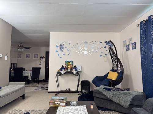 10609 Southwest Unit 2A, Worth, IL 60482