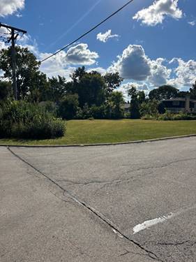 1105 W Byron, Addison, IL 60101