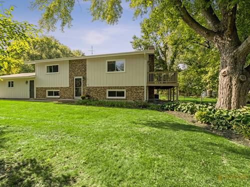 8514 Burton, Wonder Lake, IL 60097