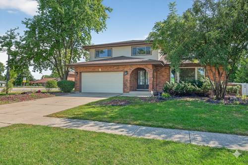 7501 Cambridge, Darien, IL 60561