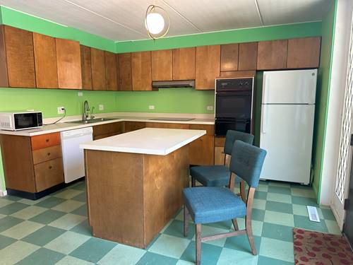 5140 S Dorchester, Chicago, IL 60615