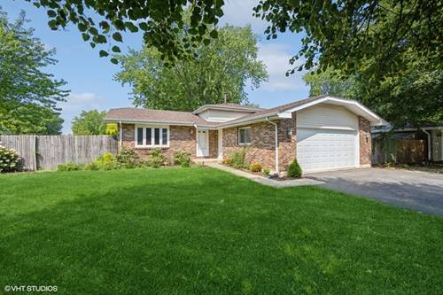 102 Mary, Oswego, IL 60543