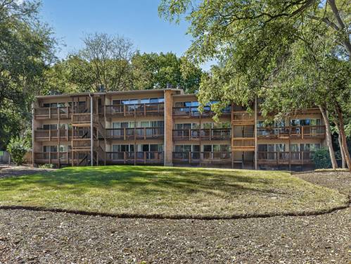 5882 Forest View Unit B, Lisle, IL 60532