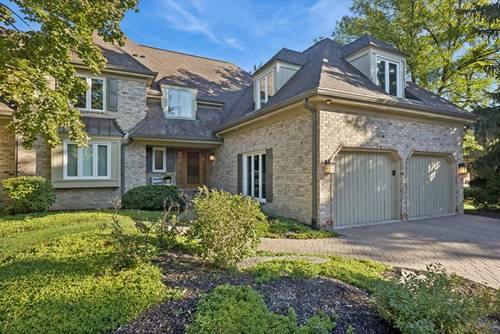 2 Tartan Lakes, Westmont, IL 60559