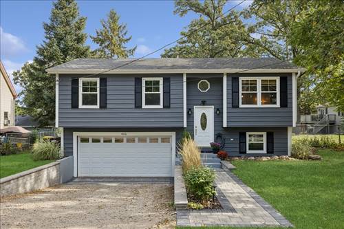 4016 Burton, Crystal Lake, IL 60014