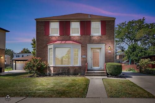 1816 Manchester, Westchester, IL 60154