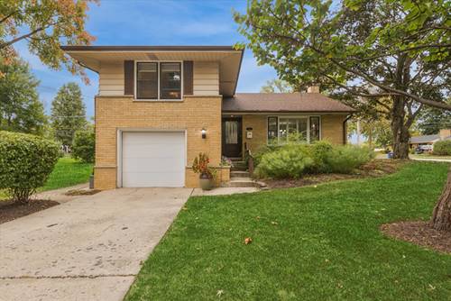 465 E Hillside, Naperville, IL 60540