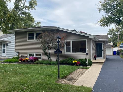 596 Lowden, Glen Ellyn, IL 60137
