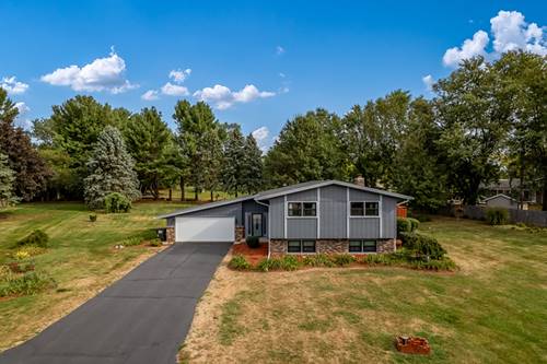 1016 Cavite, Rockford, IL 61108