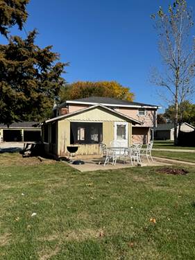 718 Arch, Ottawa, IL 61350