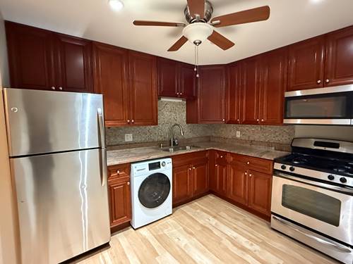 531 Carlysle Unit 9, Clarendon Hills, IL 60514