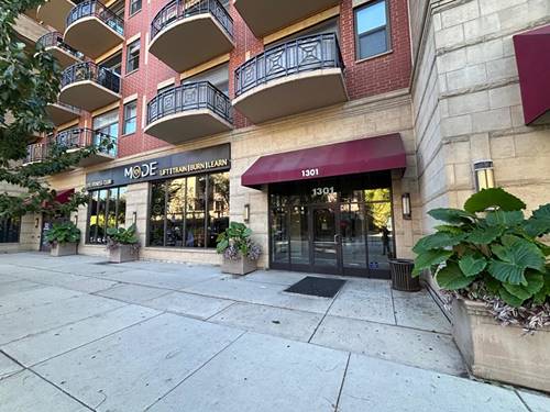 1301 W Madison Unit 315, Chicago, IL 60607