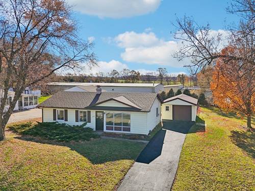 2413 Country, Mchenry, IL 60051