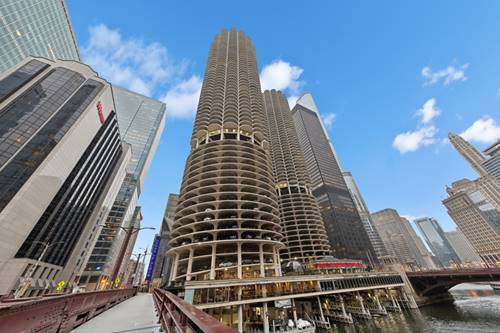 300 N State Unit 4611, Chicago, IL 60654