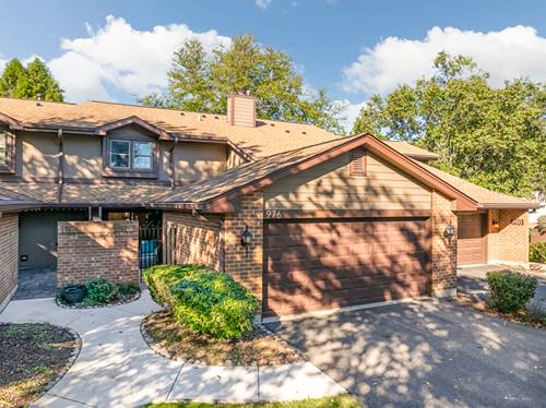 976 Indian Boundary, Westmont, IL 60559