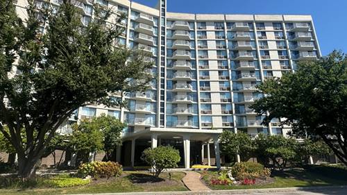 20 N Tower Unit 12E, Oak Brook, IL 60523