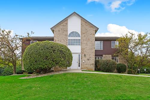 1429 Berta Unit 2W, Crest Hill, IL 60403
